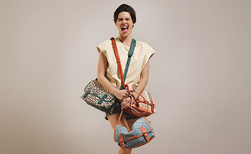 Sacs bandouli&egrave;re en cuir color&eacute;s