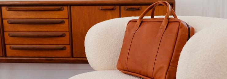 Schooltassen en aktetassen