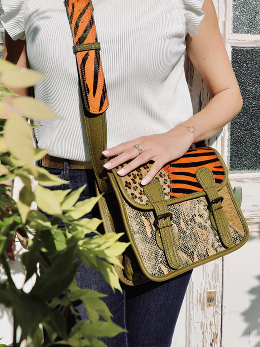 foto-slingertas-draagtas-vrouwen-leder-oranje-groen-lasacoche-s-chimère-oranje-khaki-paul-marius-m02s10-ch-o-k