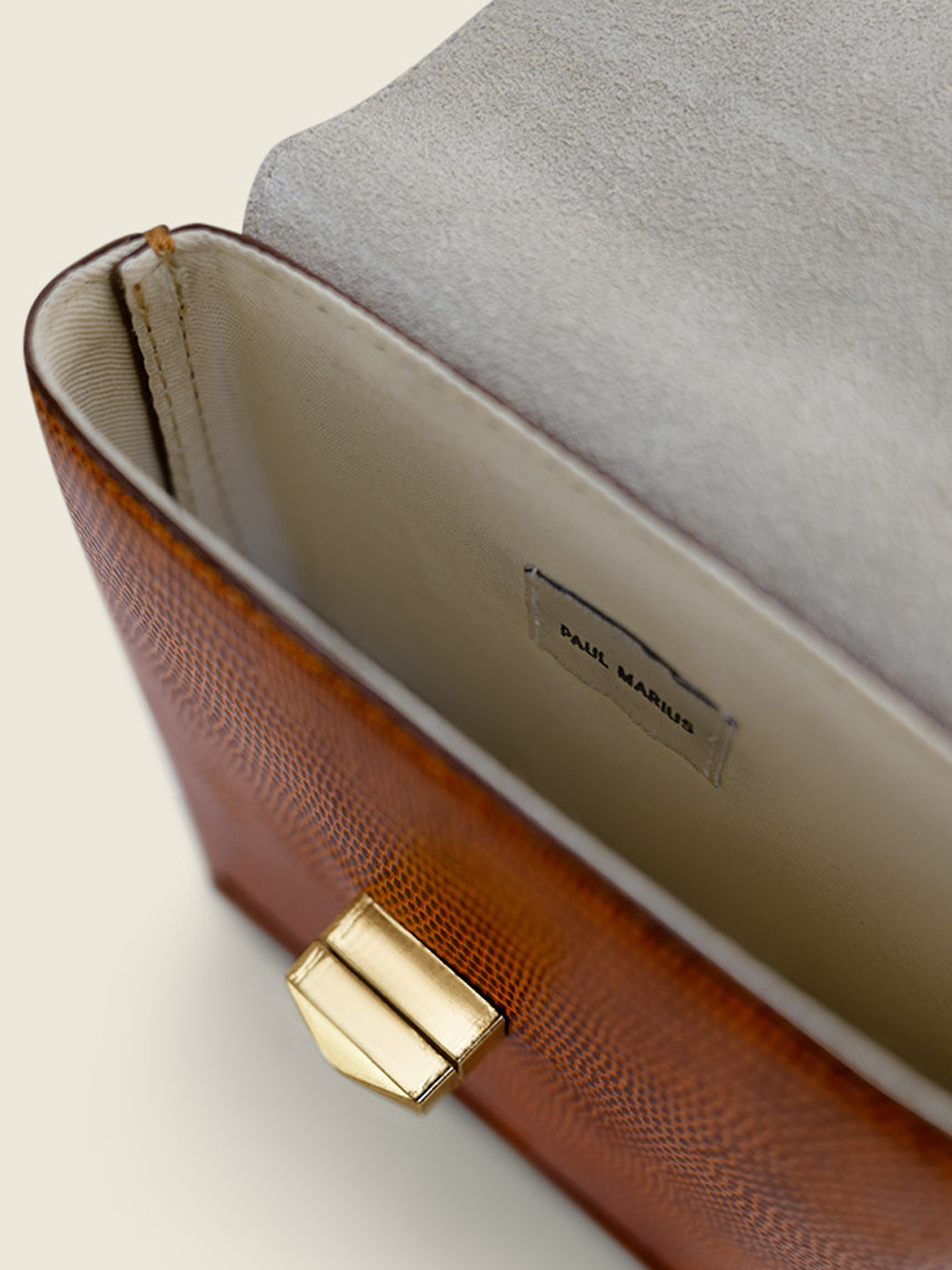 photo-vue-interieur-sac-telefoon-cuir-marron-agathe-1960-paul-marius-m70-l