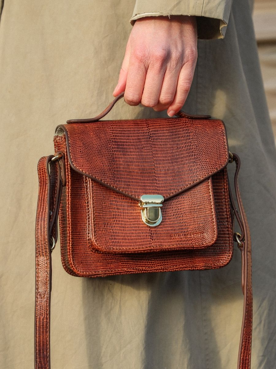 photo-focus-materiaal-handtas-bruin-leder-mademoiselle-george-xs-1960-paul-marius-w05xs-l