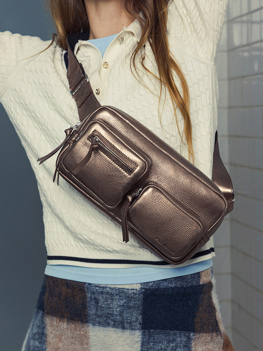 tas-banana-leder--labanane-90s-koper-blik-deur-m86-c