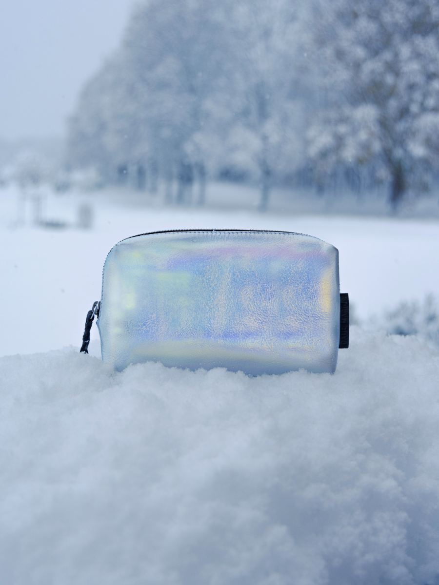 etui-adele-koper-holografisch-zwart-gezicht-m500-giv