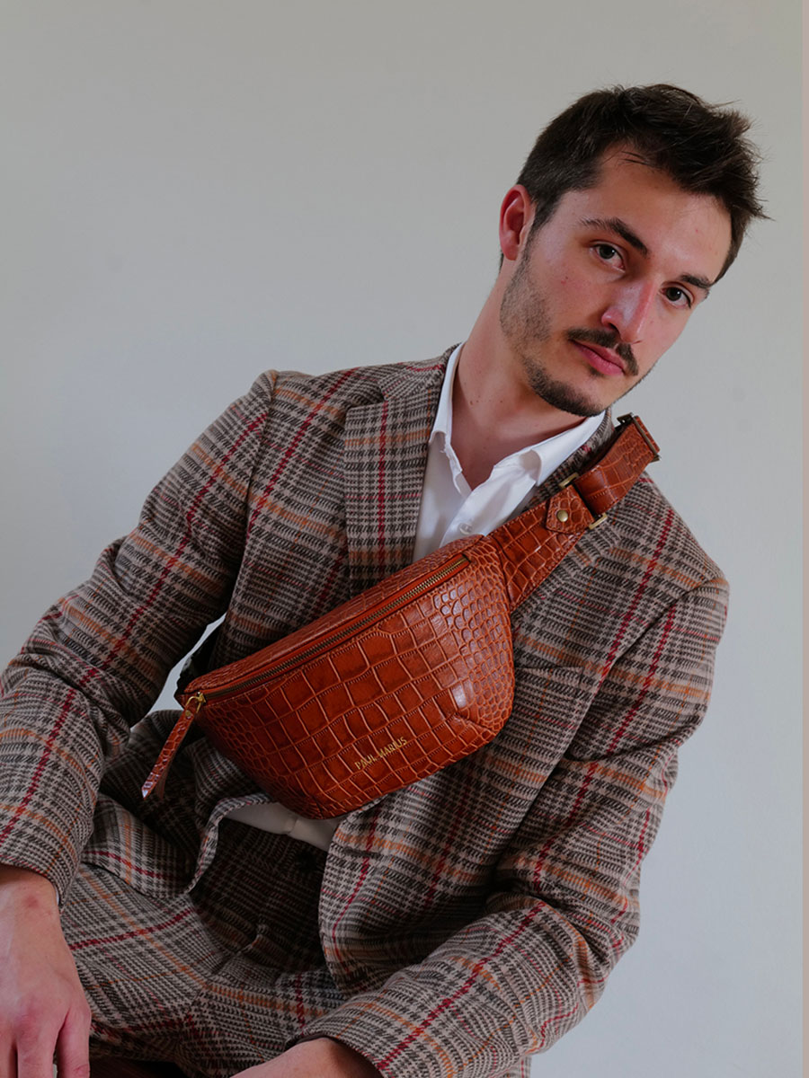 photo-face-banana-bag-leather-vrouw-labanana-alligator-bruin-paul-marius-m503-a-l