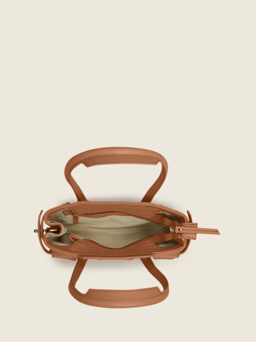 foto-interieur-mini-tas-hand-leder-bruin-madeleine-xs-art-deco-karamel-paul-marius-w31xs-ad-ca