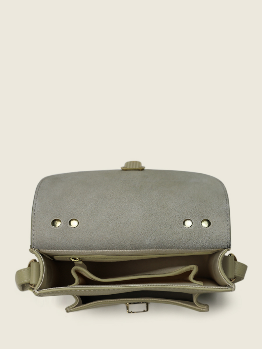 foto-interieur-mini-tas-hand-lederen-vrouw-groen-mademoiselle-george-xs-art-deco-almond-paul-marius-w05XS-AD-AL