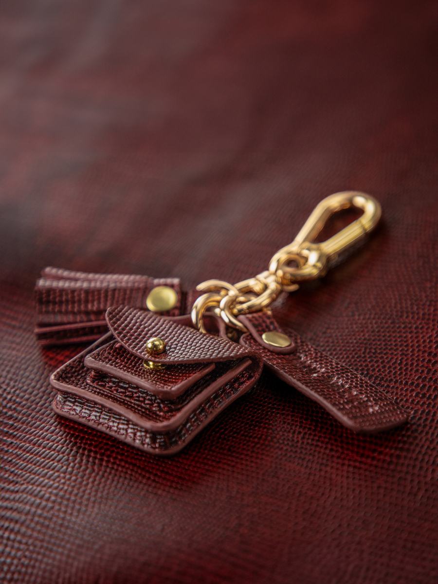 photo-view-key-ring-keys-leather-red-labeloque-MADEMOISELLE-GEORGE-1960-GRENAT-PAUL-MARIUS-LKC-W05-L-R