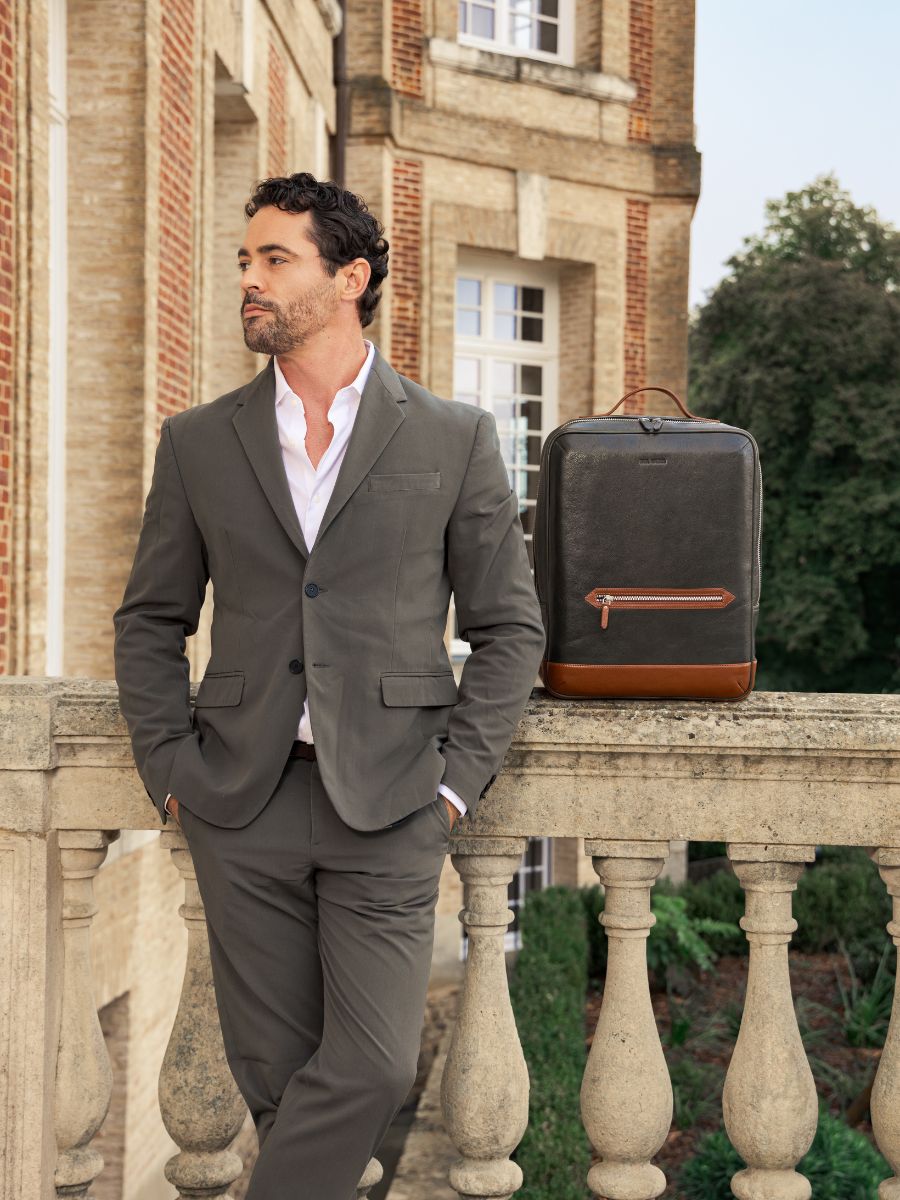 foto-overzicht-lederen-tas-drager-groen-bruin-de-suite-charles-groen-engels-natuurlijk-paul-marius-b11-gr-l