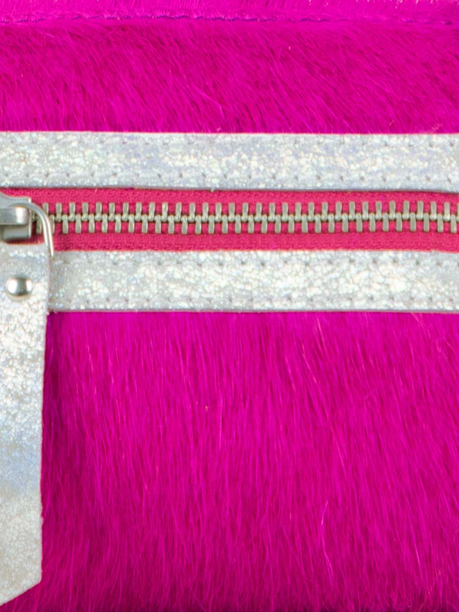 photo-vue-zoom-materiaal-tas-bandouliere-leder-knoop-charlie-creatuur-knoop-zuur-paul-marius-w30-crea-s-pi