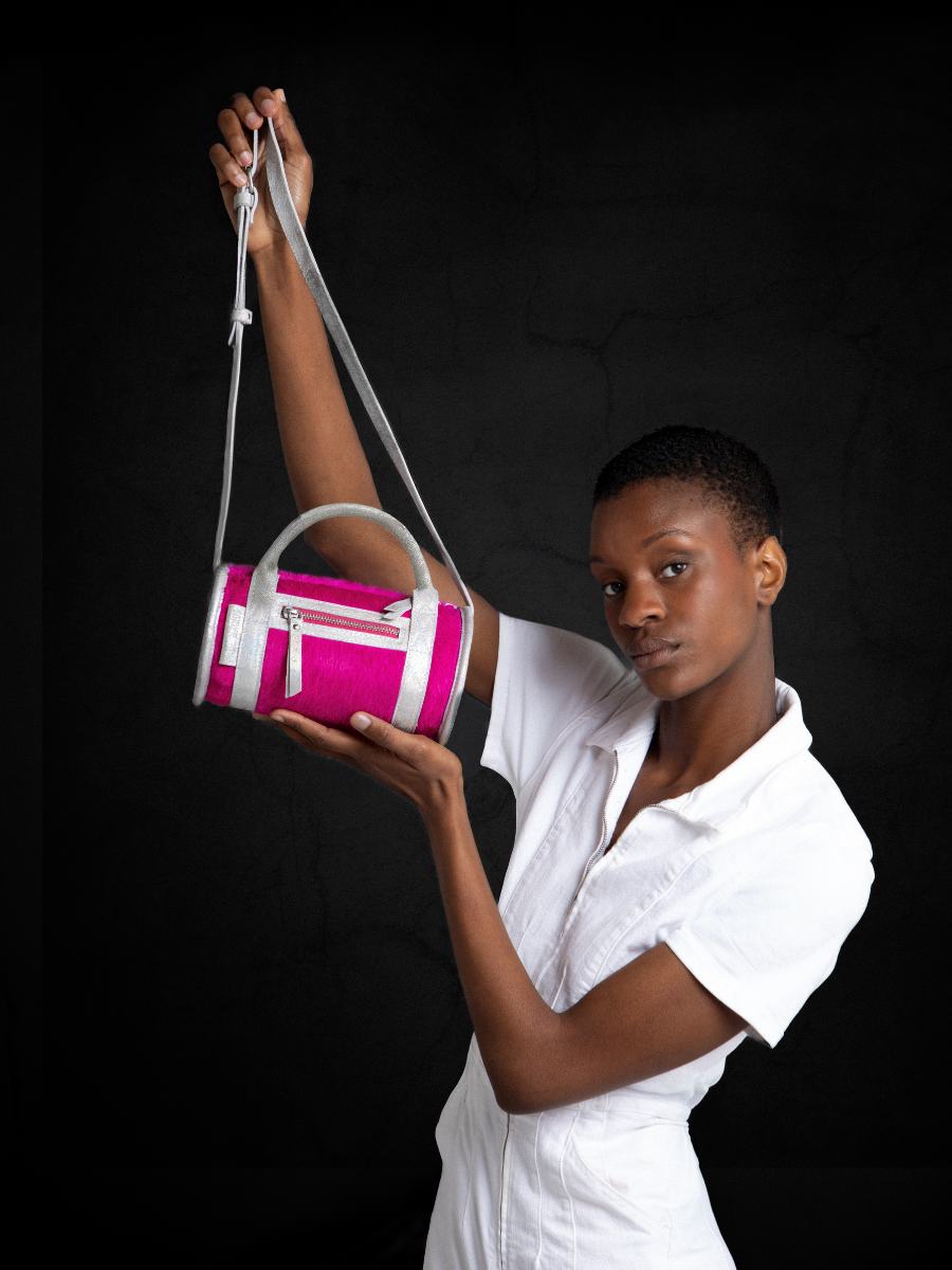 foto-overzicht-schoudertas-drager-leder-pink-charlie-creature-zuurgroen-pink-paul-marius-w30-crea-s-pi