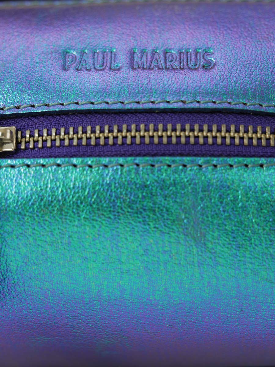 foto-materiaal-handtas-leder-blauw-iris-vrouw-charlie-scarabee-paul-marius-w30-p-blu