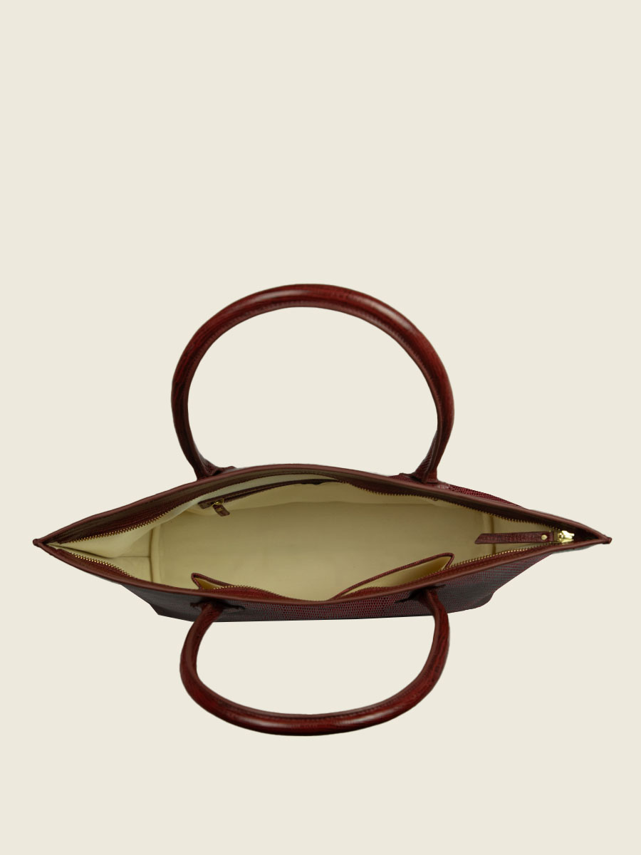 photo-vue-de-interieur-woman-bag-leather-red-edith-1960-grenat-paul-marius-w49-l-r