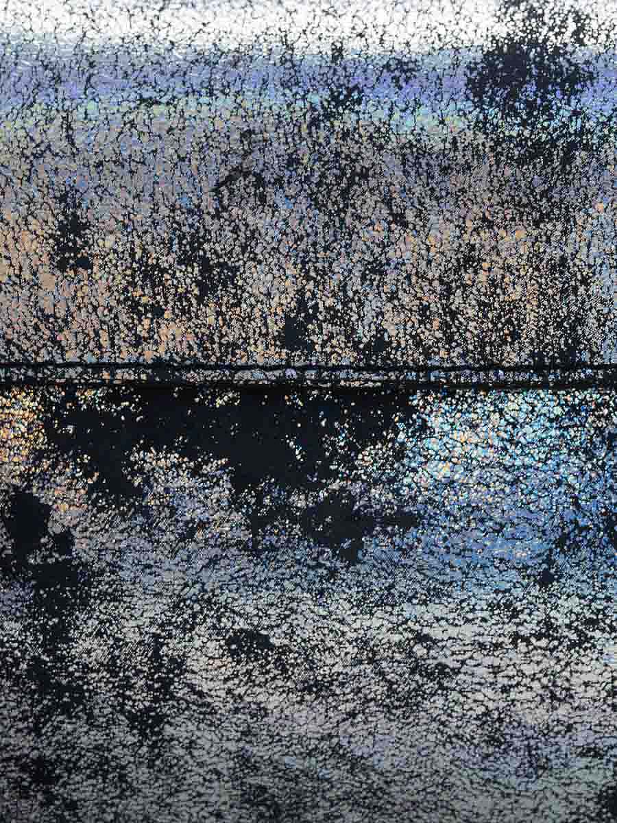 foto-focus-materiaal-bandtas-leder-holografisch-lartisan-galaxy-paul-marius-p02-gal