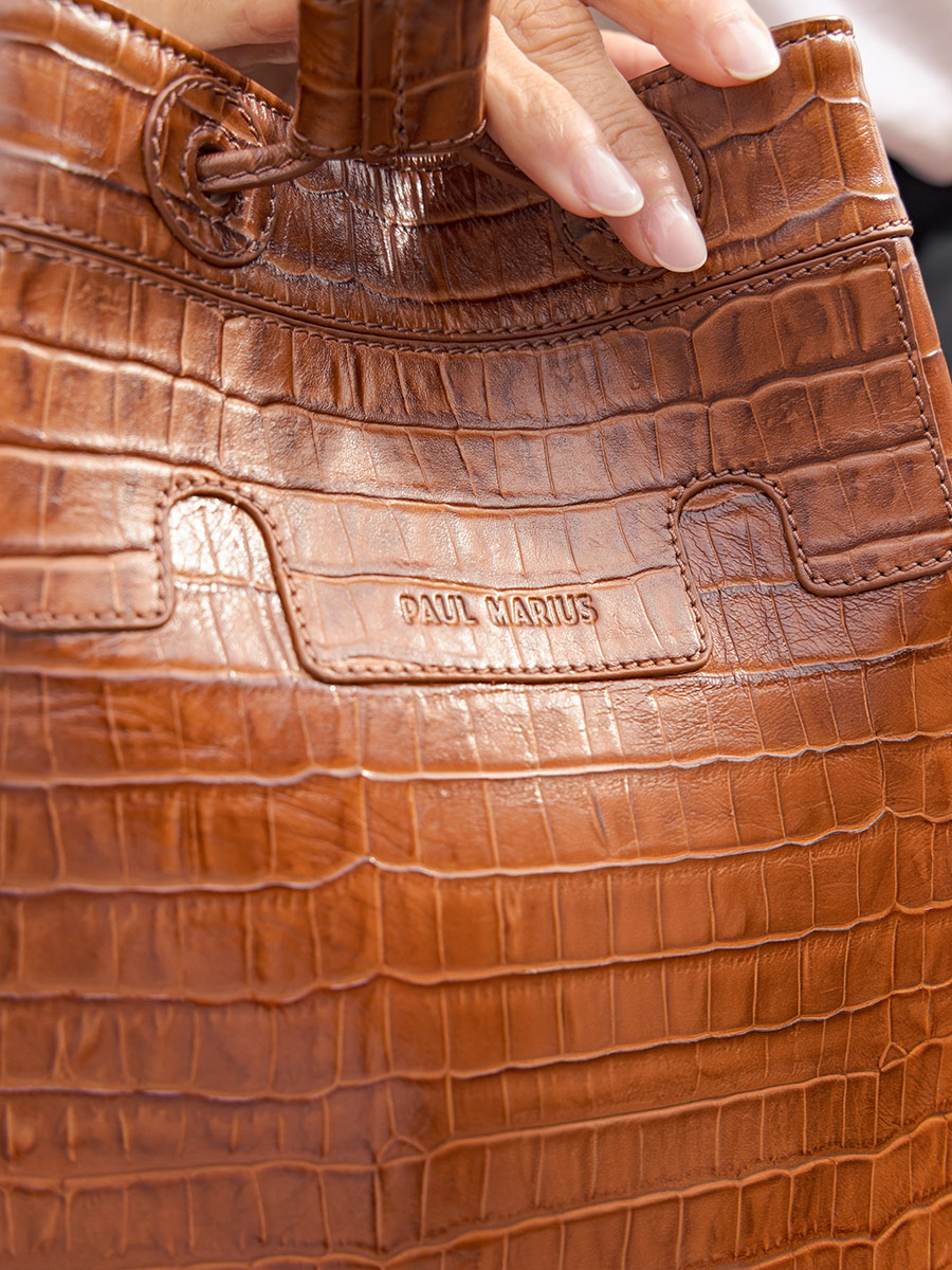 photo-vue-zoom-material-bag-brown-leather-glass-capucine-heritage-paul-marius-w39-cr-db