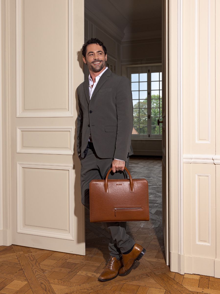 photo-view-zoom-document-document-deur-leder-unisex-bruin-bruin-jeans-naturel-paul-marius-b09-l