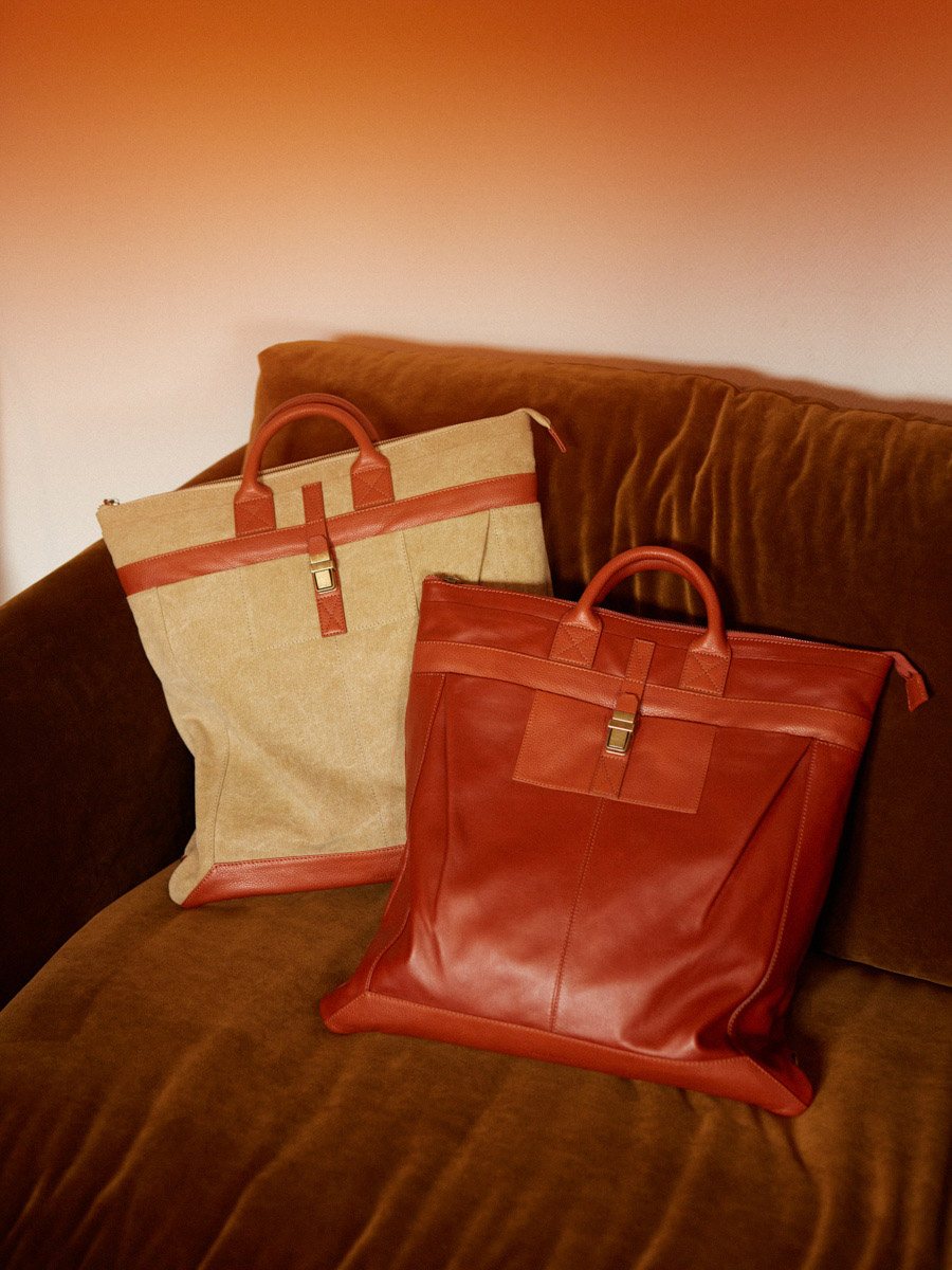 handtas-rugzak-L'Aviateur-cognac-geolied-canvas-zoom-materiaal-b07-oco-gc