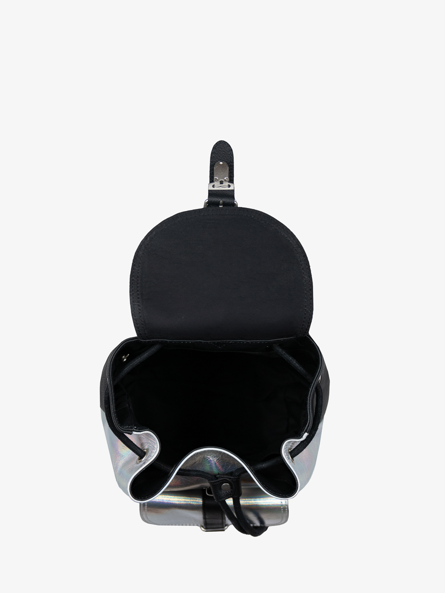 rugzak-lebaroudeur-holografisch-leder-zwart-kijk-m40-giv