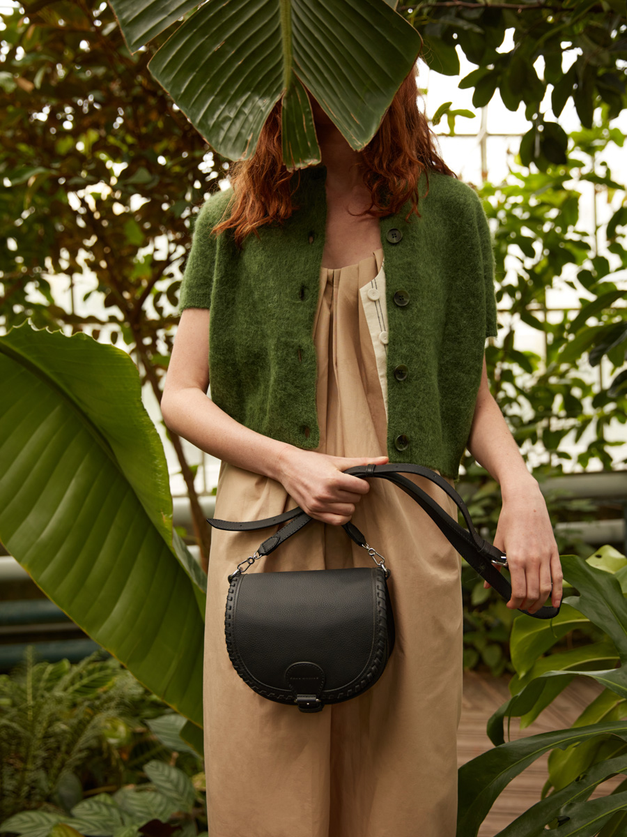 schoudertas-leer-lebobo-zwart-achterkant-w61s-b