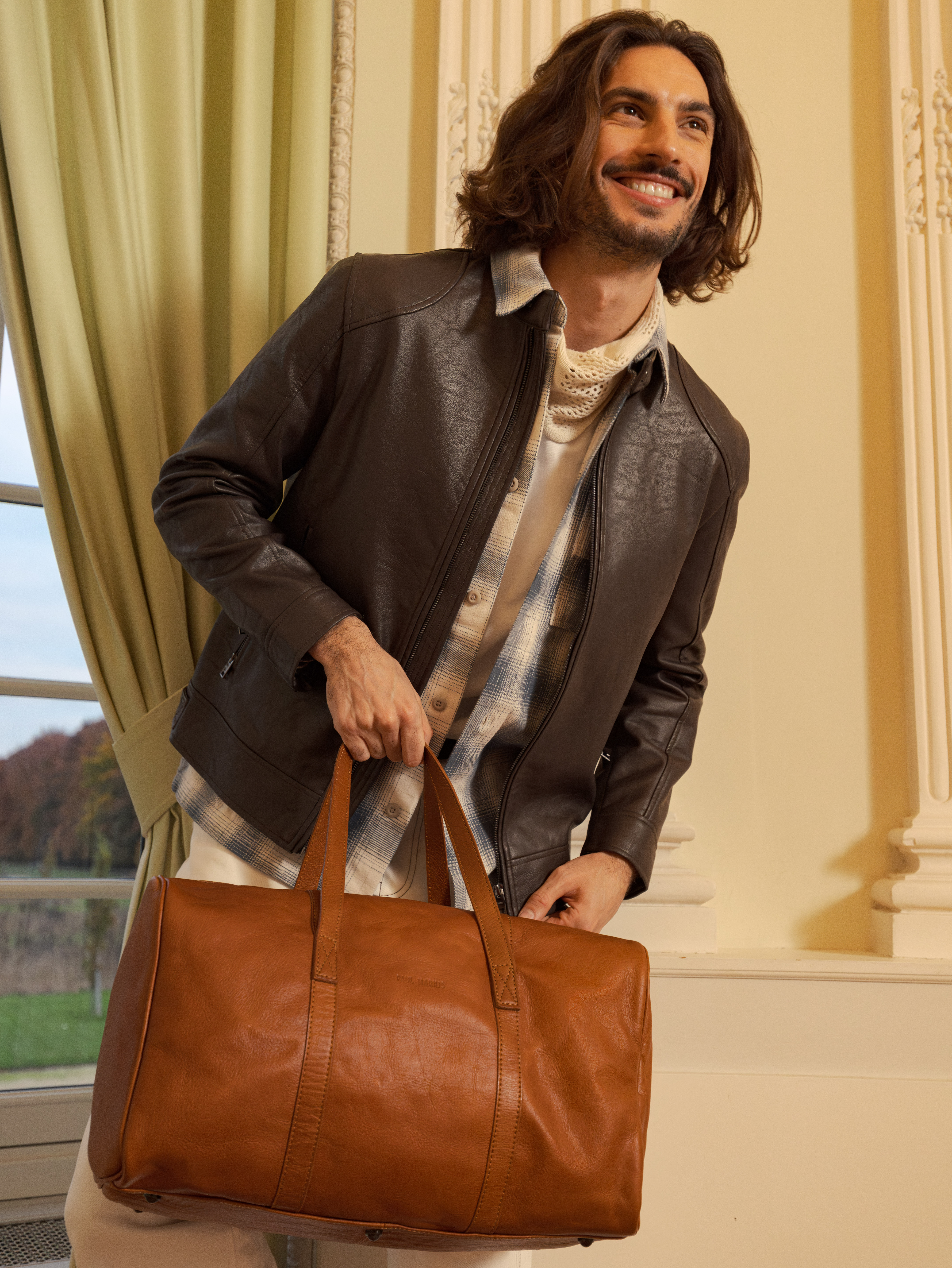 photo-interieur-sac-de-voyage-cuir-marron-lecabine-naturel-paul-marius-m103-l