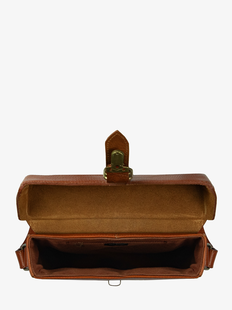 tas-bandouliere-lecoquin-cognac-olie-binnenaanzicht-m405-ol
