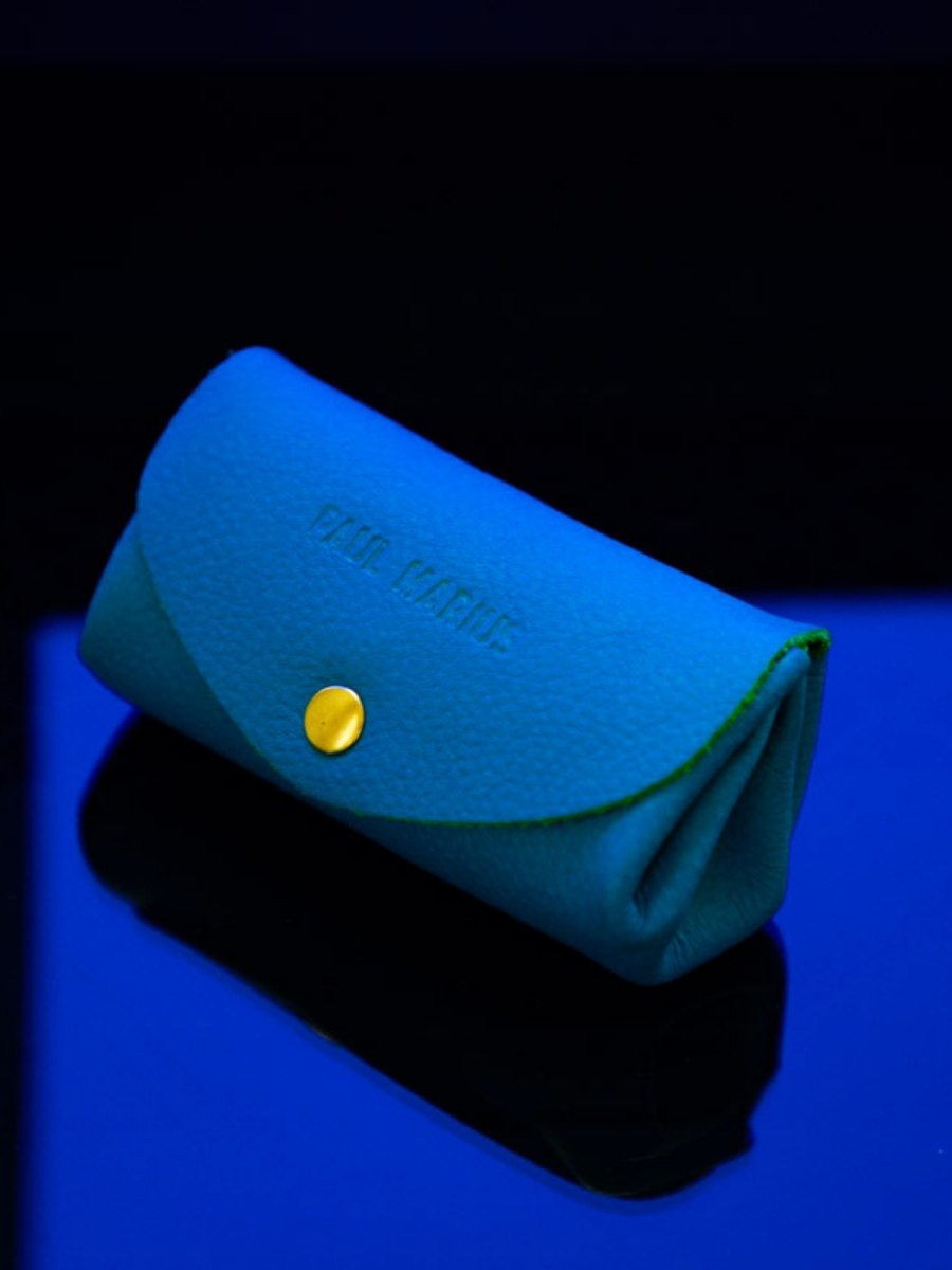 photo-vue-gezicht-verpleegster-blauw-legustave-neon-paul-marius-clp-ne-blauw