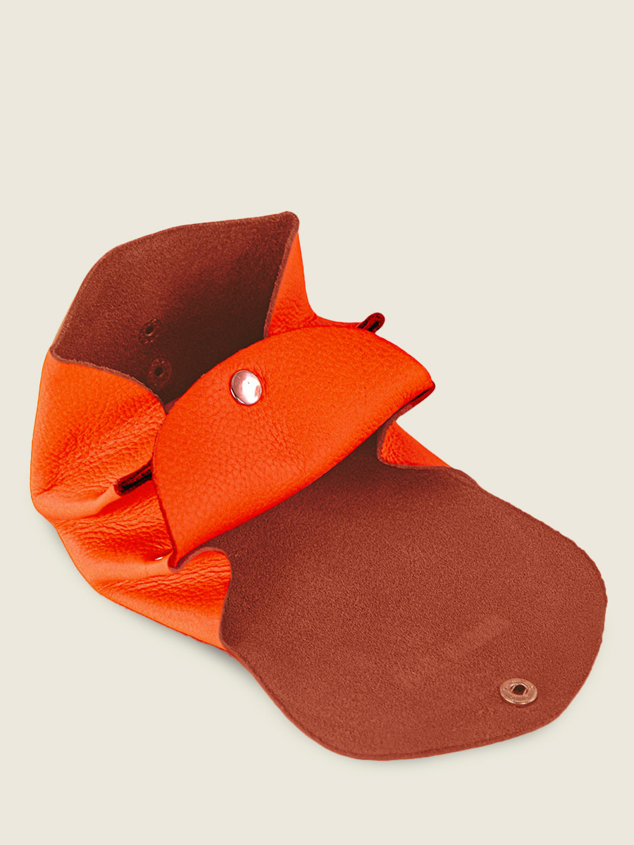 foto-vue-interieur-verpleegster-leder-oranje-legustave-neon-paul-marius-clp-ne-o