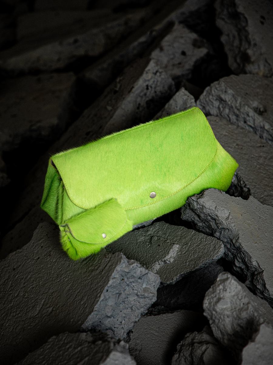 photo-vue-zoom-material-purse-xl-leather-groen-legustave-creature-vert-acide-paul-marius-clpxl-crea-s-gr
