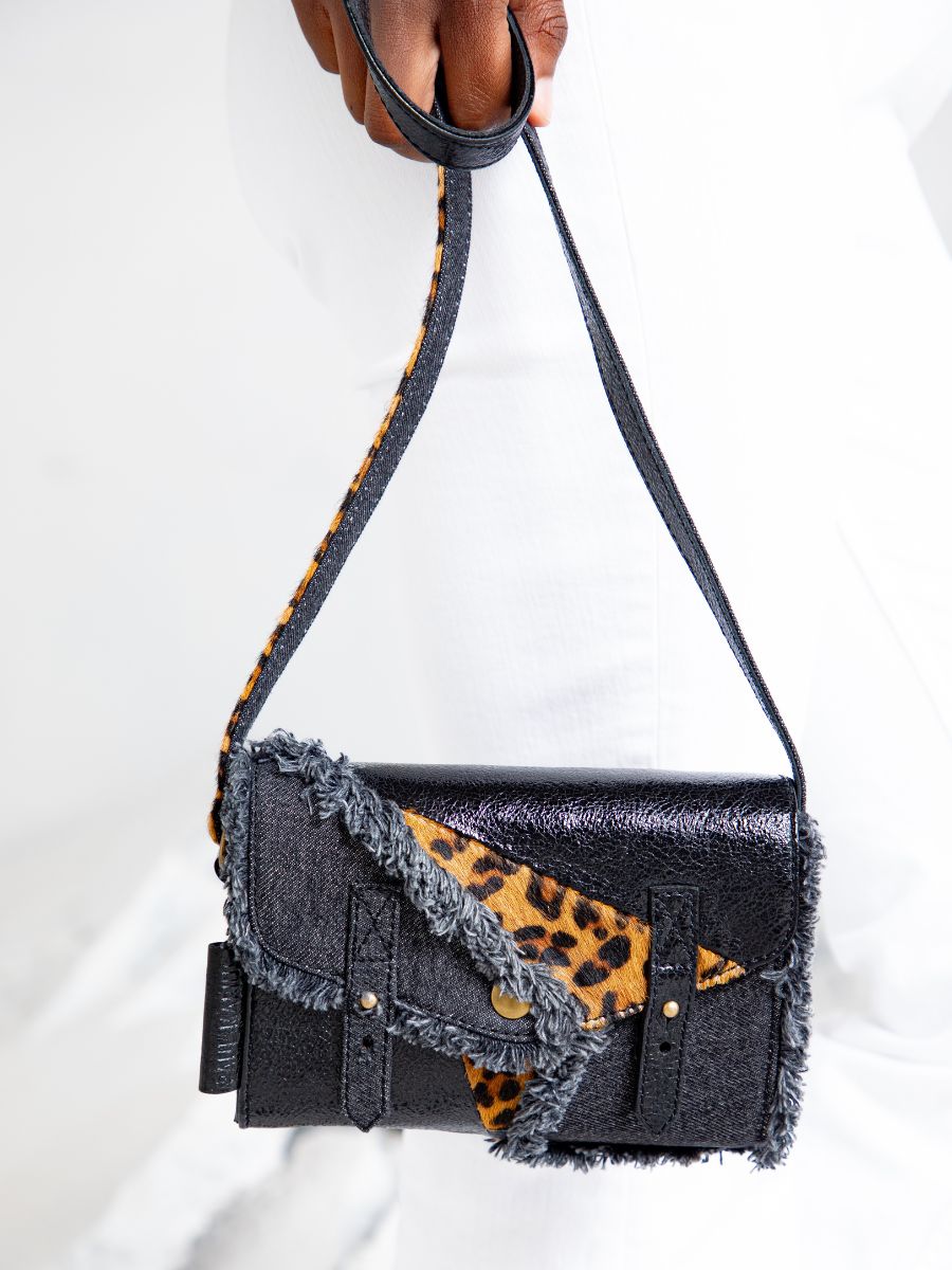 photo-vUE-face-bandouliere-bag-LEATHER-BLACK-LEOPARD-INDISPENSABLE-CHIMERE-DENIM-NOIR-PAUL-MARIUS-W08S-CH-B-DENIM-w08S-CH-B-DENIM