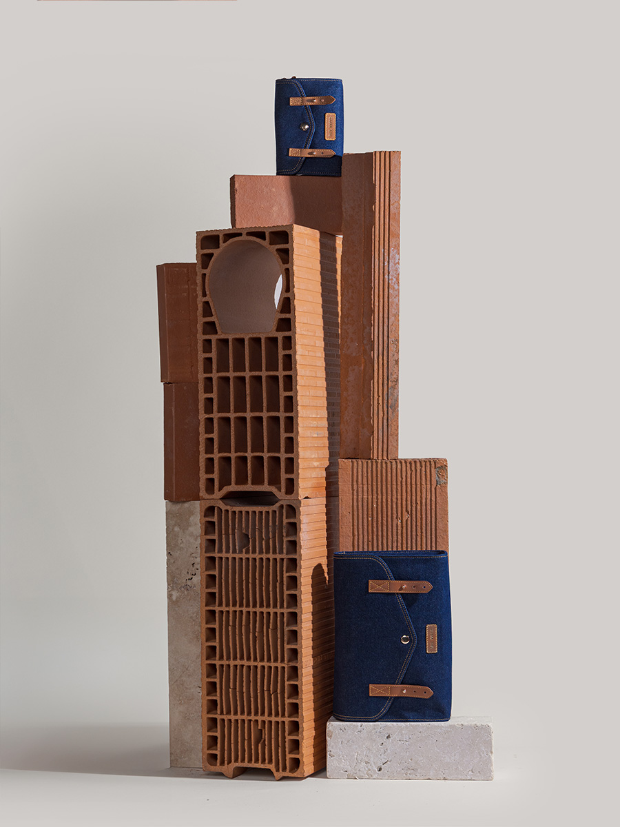 schoudertas-blauw-jeans-onmisbaar-ruw-denim-zoom-materiaal-W08-DBLU-DENIM