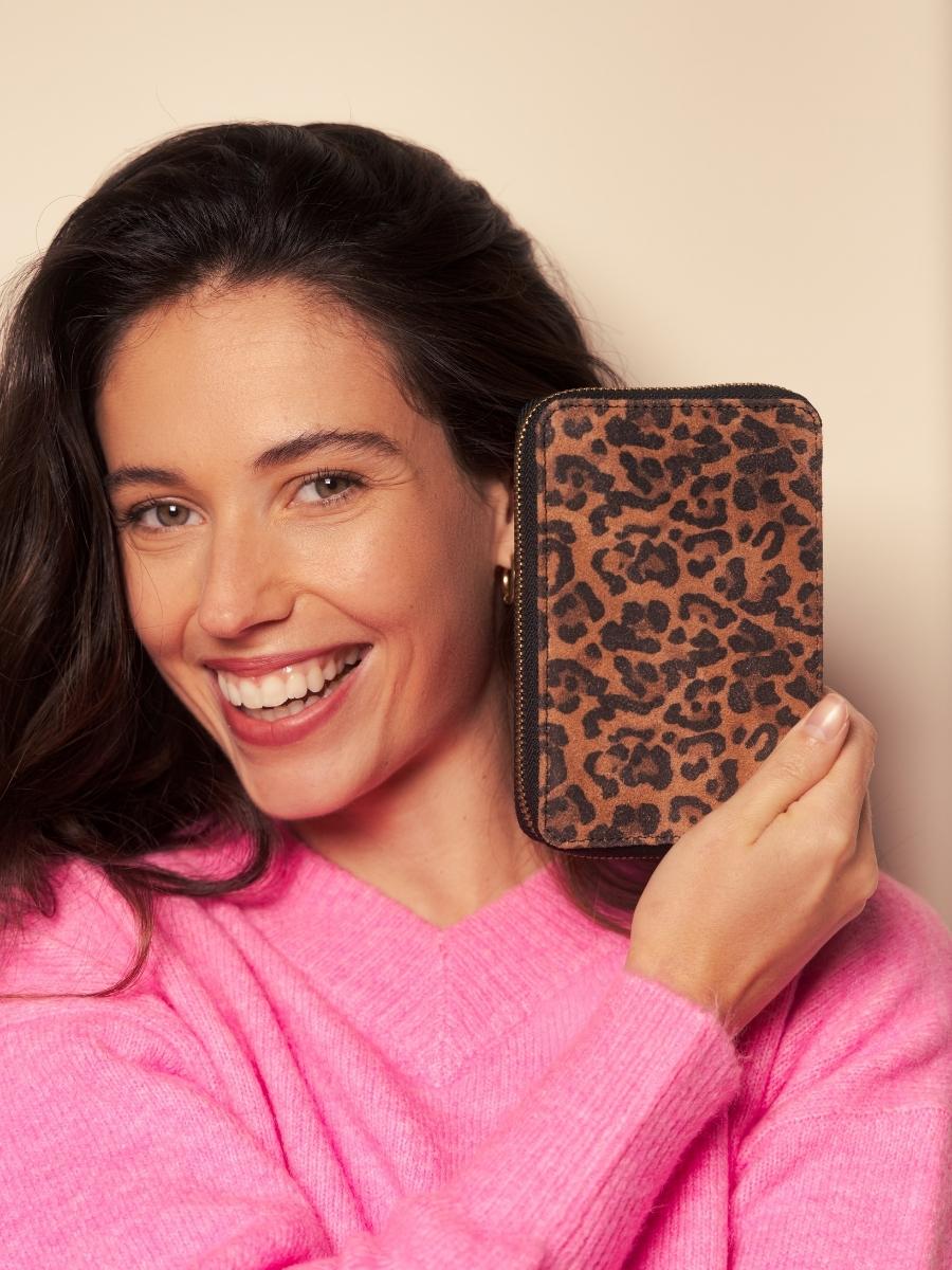 portemonnee-alice-leopard-noir-vue-cote-m76-lp-b