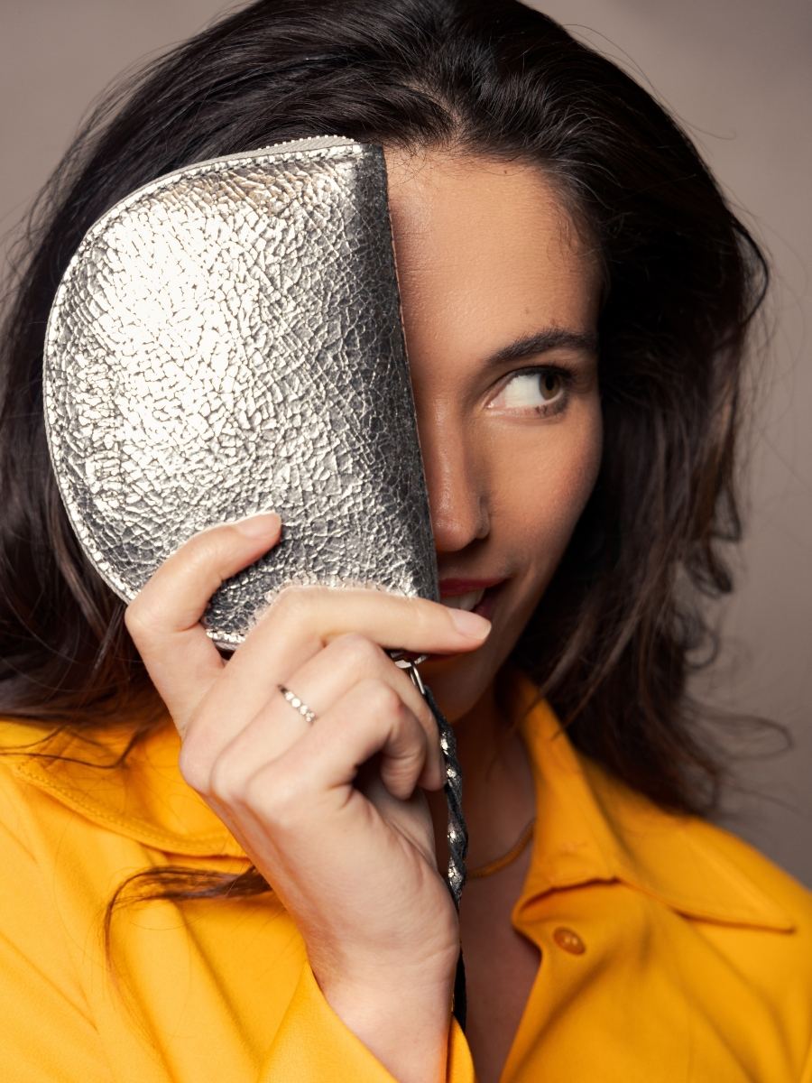 portemonnee-manon-spiegel-zilver-nauw-weergave-m32-mir