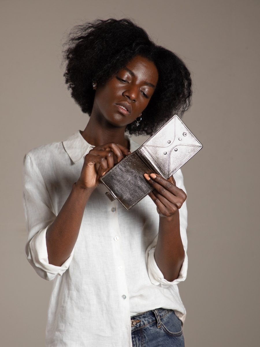 photo-view-wallet-leer-wallet-zilver-louise-wallet-zilver-paul-marius-m30-gm