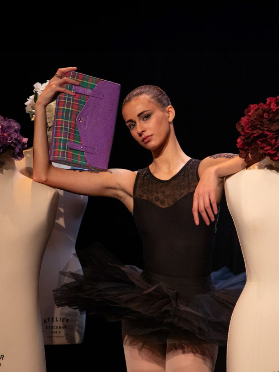 photo-pandouliere-bag-carrier-LEATHER-TARTAN-LINDISPENSABLE-VERSUS-PAUL-MARIUS-W08S SCO GR-P