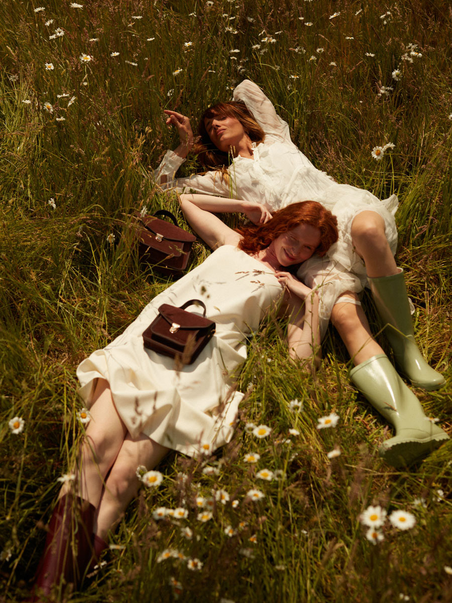 mini-bandolier-bruin-leder-mademoiselle-george-xs-n2-chocolade-zicht-door-w105xs-su-db