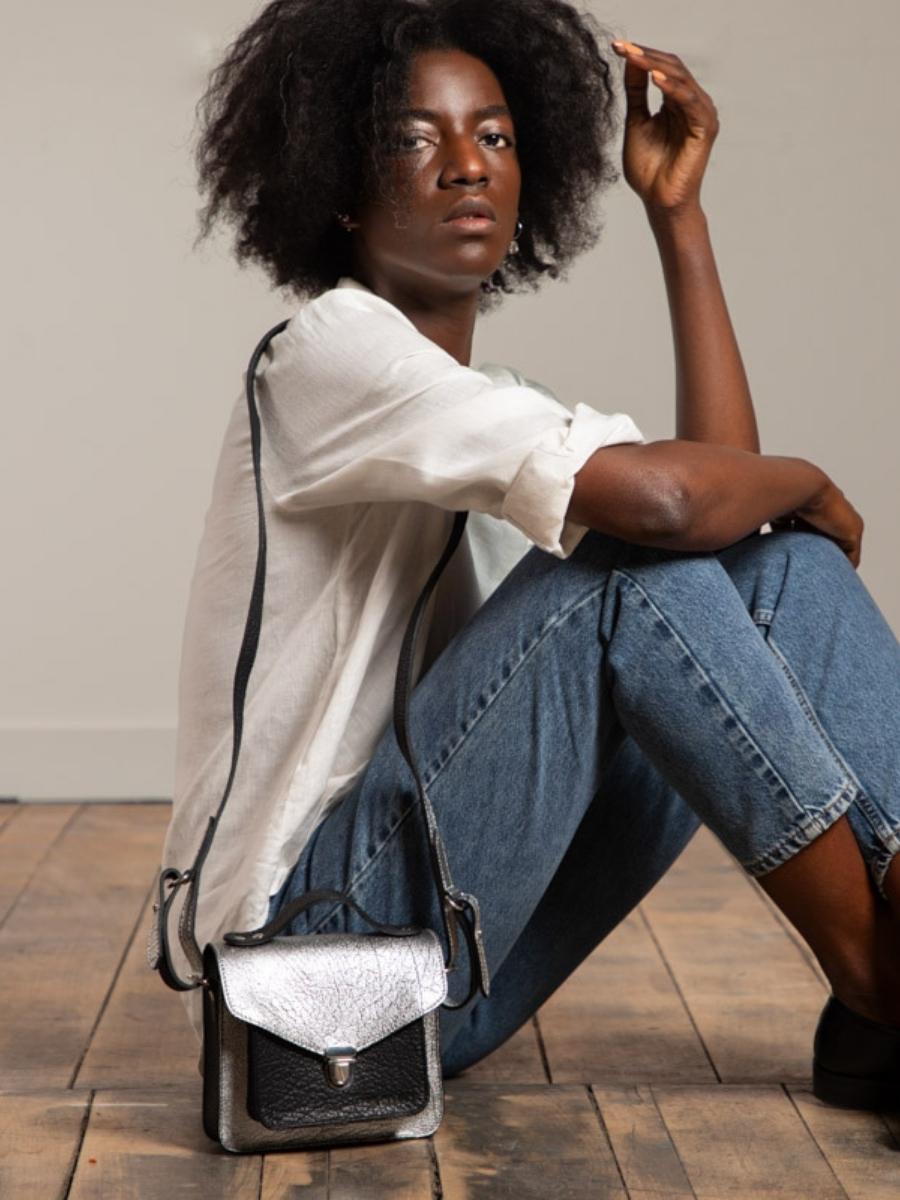 foto-focus-mATERIAAL-HANDBOAG-LEATHER-SILVER-BLACK-MADEMOISELLE-GEORGE-XS-SILVER-BLACK-PAUL-MARIUS-W05XS-S-B