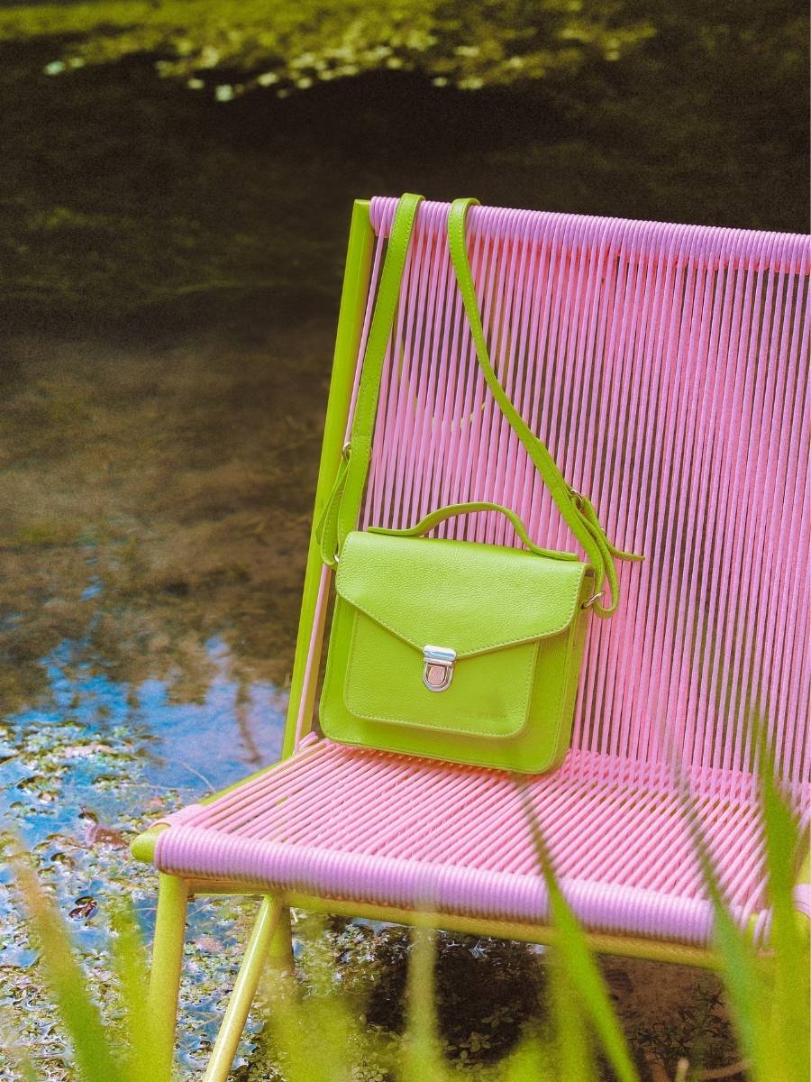 photo-face-mini-bandouliere-bag-leather-green-mademoiselle-george-xs-sorbet-apple-paul-marius-w05xs-sb-lgr