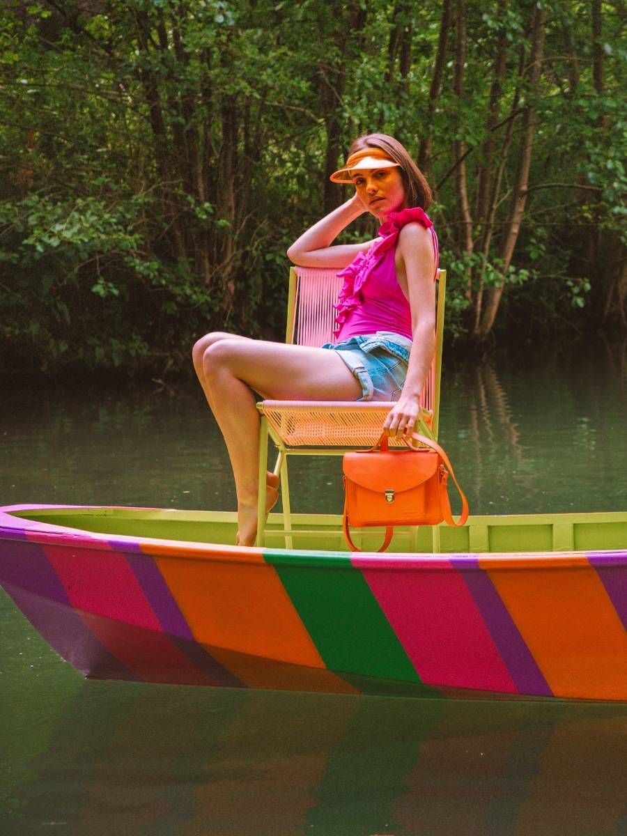 photo-focus-materiaal-tas-bandouliere-leder-oranje-mademoiselle-george-sorbet-mango-paul-marius-w05-sb-o