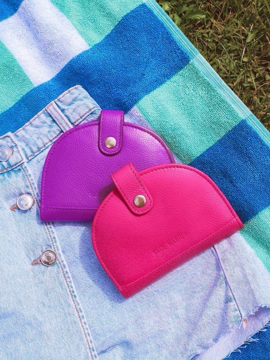 photo-portefeuille-cuir-violet-leportefeuille-manon-n2-sorbet-cassis-paul-marius-m33-sb-p