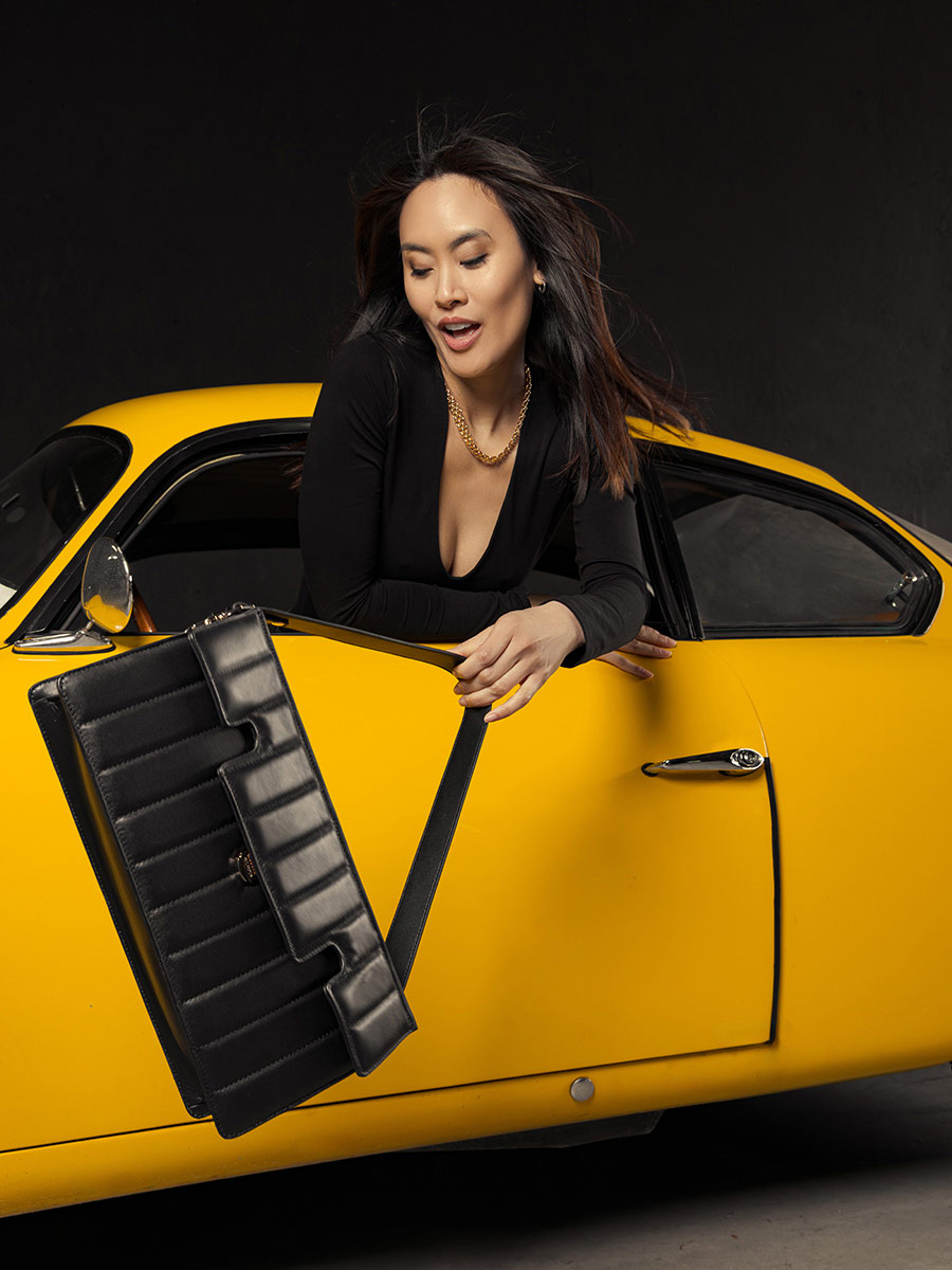 tas-baguette-matelasse-cuir-gabrielle-ultra-lang-sellerie-noir-vue-portee-paul-marius-w42l-mat-s-b