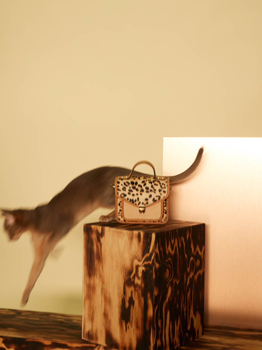 handtas-leer-Mademoiselle George XS-luipaard-beige-achterkant-w05xs-lp-bei