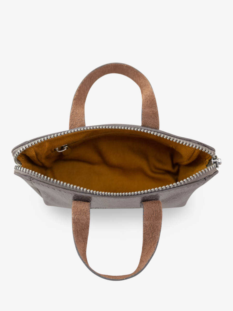 foto-interieur-verpleegster-leder-zilver-mijn-eerste-paul-marius-staal-paul-marius-bbw-gm