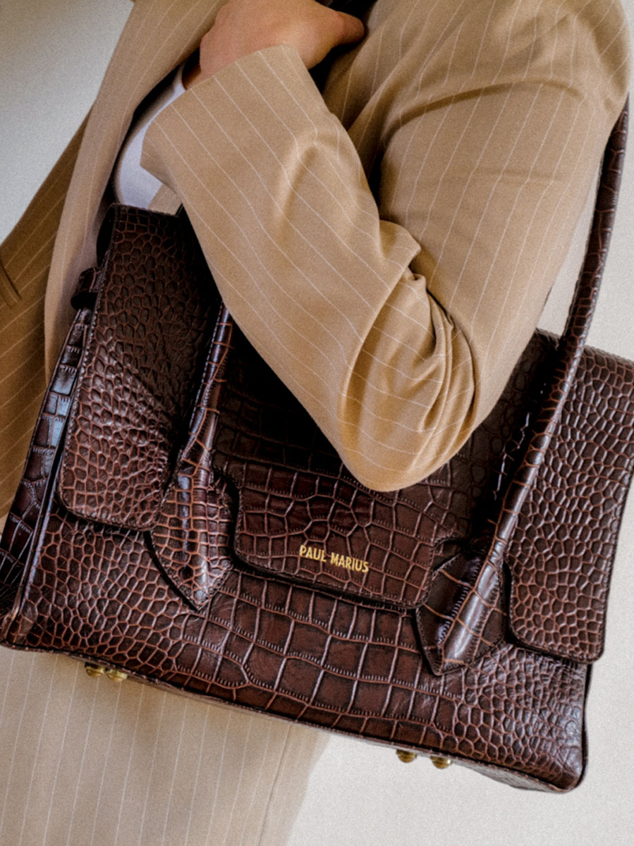 foto-handtas-leder-vrouw-colette-m-alligator-bruin-paul-marius-w028m-a-db