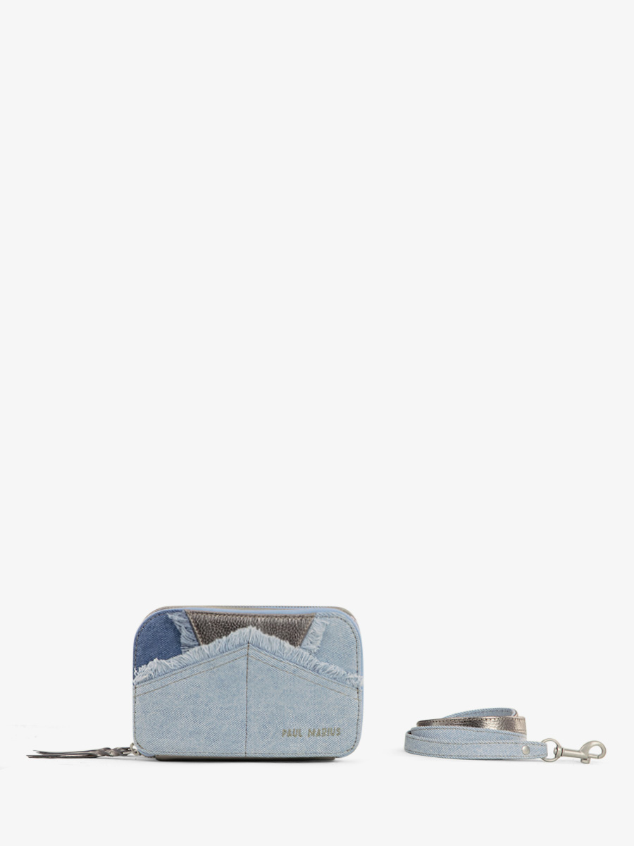 photo-vue-de-cote-banana-tas-leder-jean-zilver-vrouw-labanane-denim-staal-paul-marius-m66-gm-denim