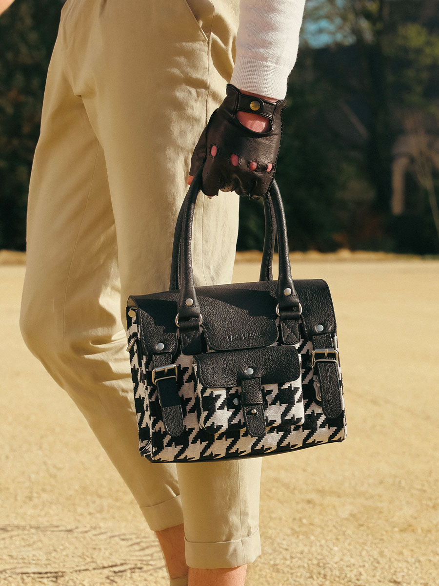 photo-view-hand-bag-carrier-leather-black-left-leg-s-allure-black-paul-marius-w01s-hs2-b