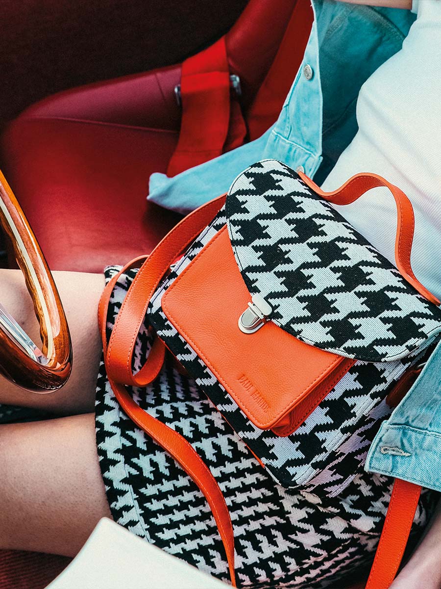 foto-focus-gezicht-bandtas-leder-oranje-mademoiselle-george-allure-oranje-paul-marius-w05-hs2-o