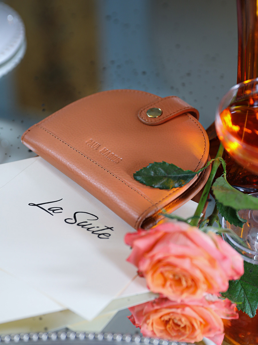 foto-interieur-portefeuille-cuir-marron-manon-n2-art-deco-caramel-paul-marius-m33-ad-ca