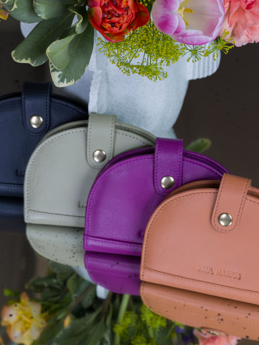 foto-interieur-portefeuille-cuir-noir-manon-n2-art-deco-noir-paul-marius-m33-ad-b