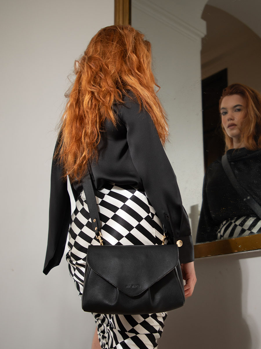 foto-bANDOLIER-BAG-CARRIER-BLACK-LEATHER-SUZON-M-ART-DECO-BLACK-PAUL-MARIUS-W25M-AD-B