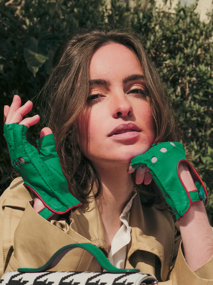 photo-vue-face-mitaines-cuir-vert-marron-mitaines-pilote-allure-vert-naturel-paul-marius