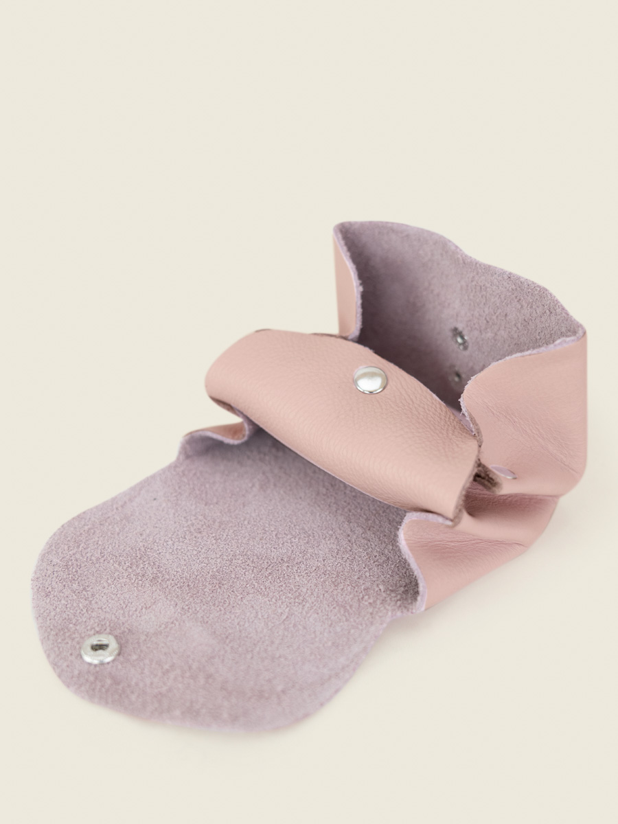 foto-interieur portemonnee-leder-stift-legustave-pastel-poeder-paul-marius-clp-pt-pi